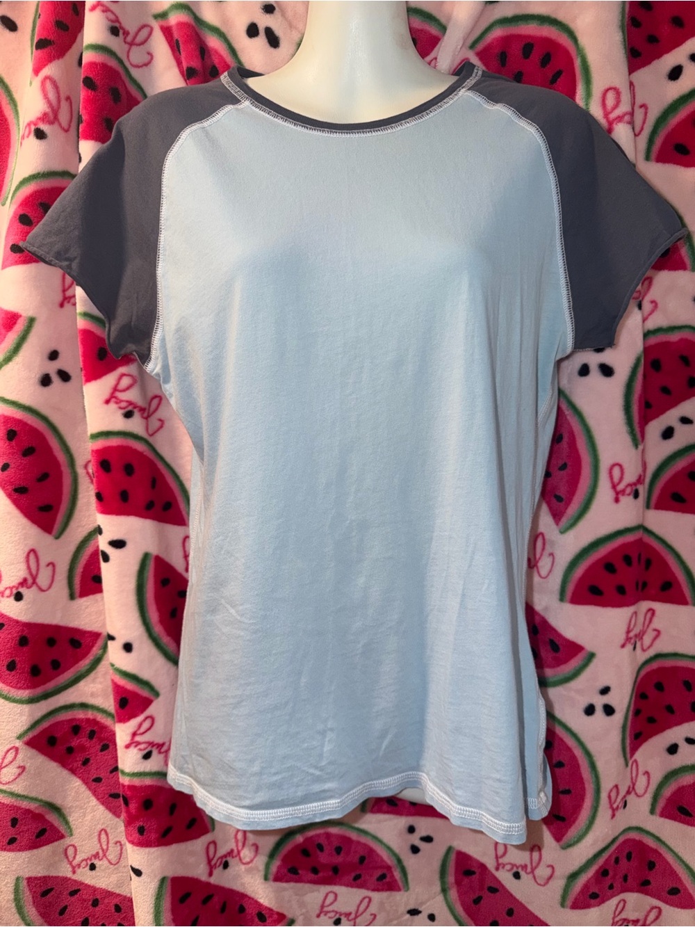 🩵 Y2K HYP Cottoj Raglan Tee with Contrast Stitching